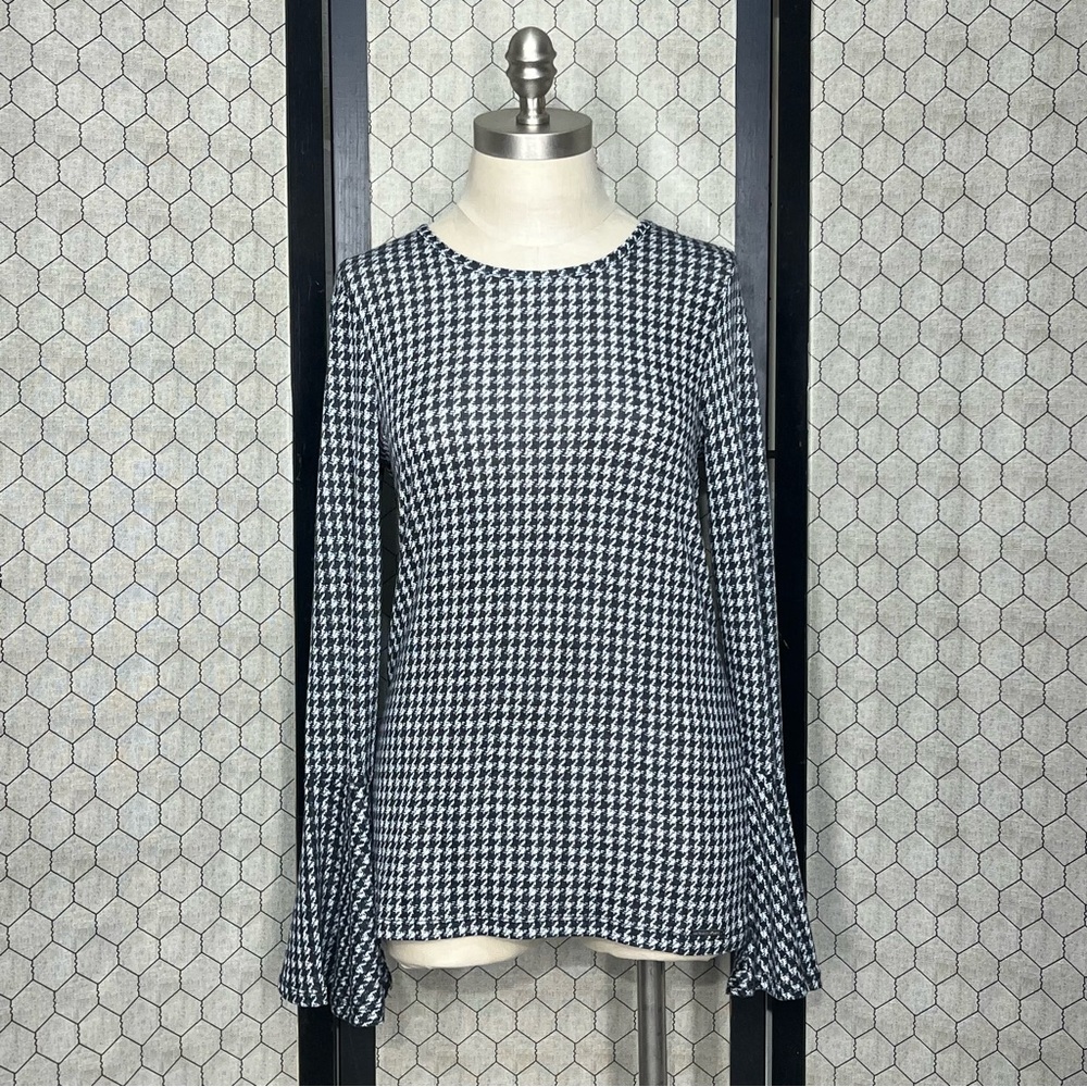 Micheal Kors Houndstooth Bell Long Sleeve Top